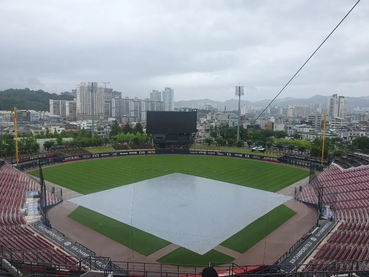 야구 울스타  1루응원석 지정석 1자리 구해요.ㅠㅠ